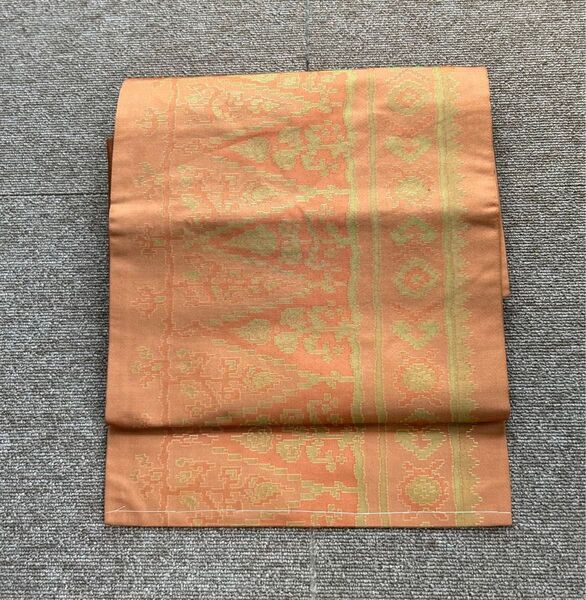 名古屋帯 正絹 九寸 六通 更紗 壁画 樹木 花 薄茶 茶 柿色 緑 金 しつけ有 小紋 袷 単衣 アンティーク リメイク レトロ