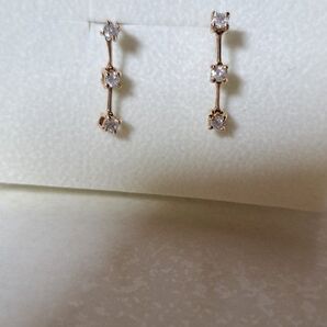 ダイヤモンドピアス0.10カラット×2