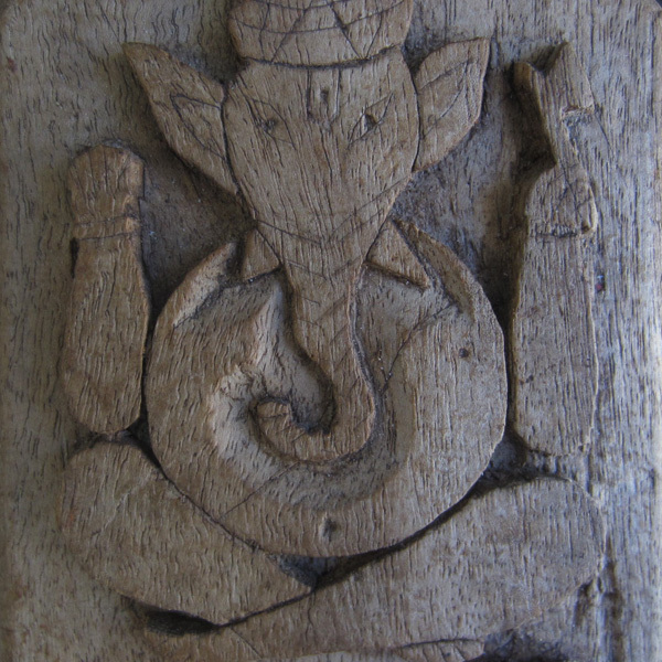 インド　狛犬2体セット　アンティーク　木彫り　魔除