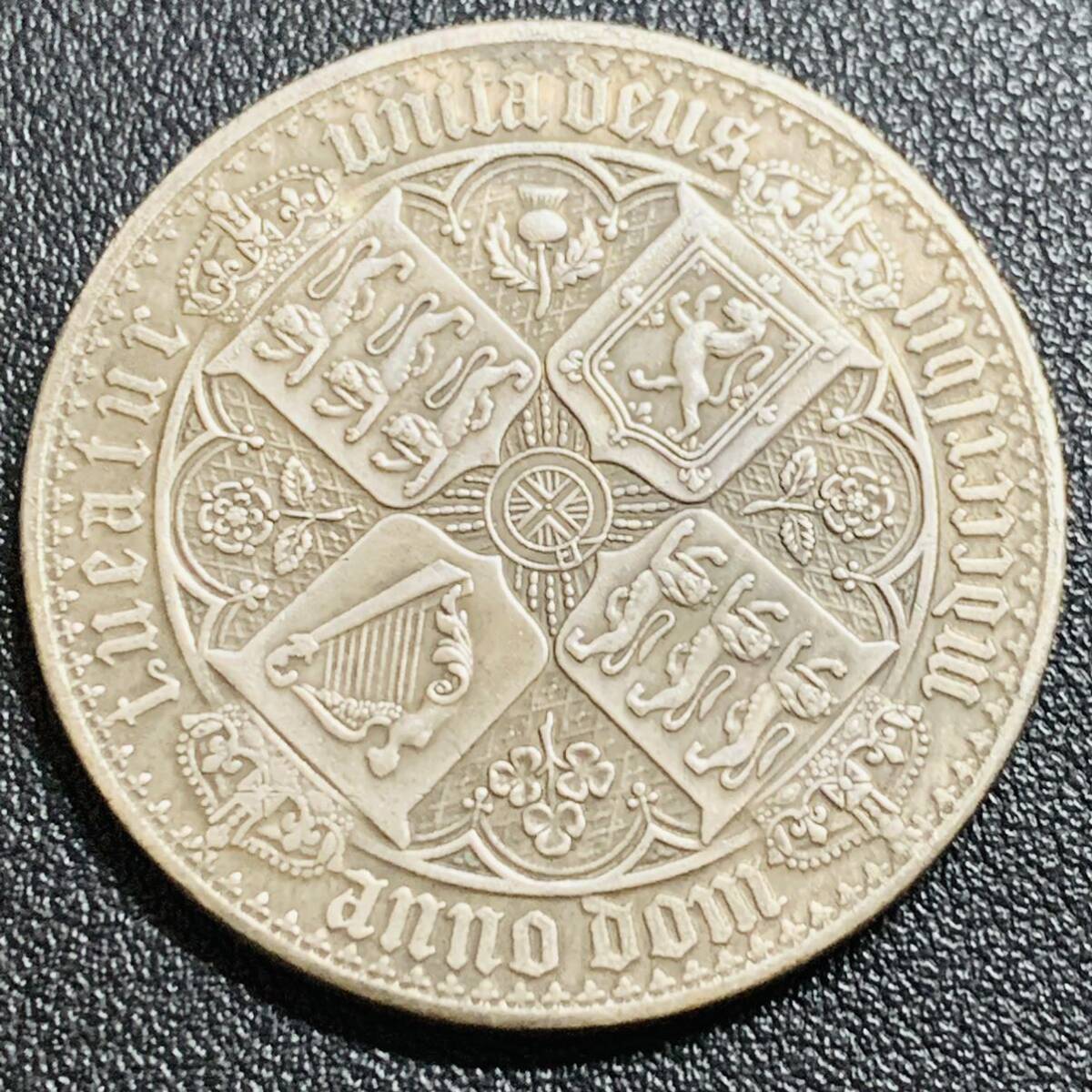 イギリス銀貨 英国 ヴィクトリア女王 28g イギリス銀貨 英国 ヴィクトリア女王 28g
