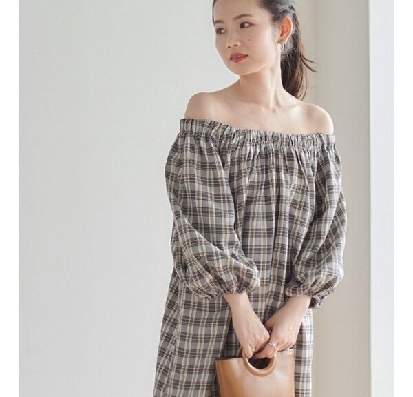 titivate 2wayバックリボンギャザーワンピース ブラック M