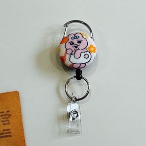 おぱんちゅうさぎ ふりむき くるみボタン リールキーホルダー