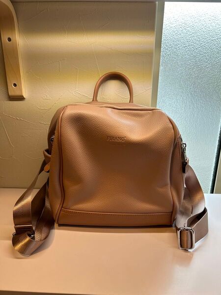 新品レディース デイバッグ プチリュック 合皮 モカピンク