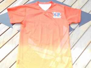 T-shits Tシャツ AYno33 赤　YOUTH PROGRAMS YP S 8 米軍基地上着 古着　used AIRFORCE