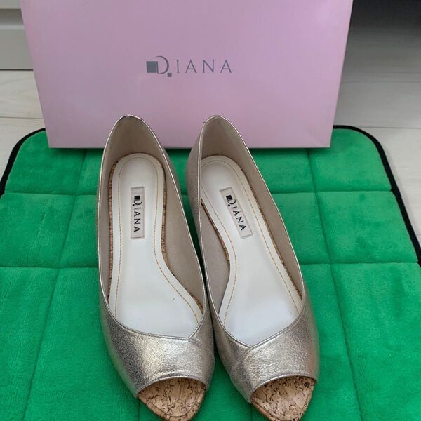 【美品】DIANA ゴールド オープントゥ 23cm