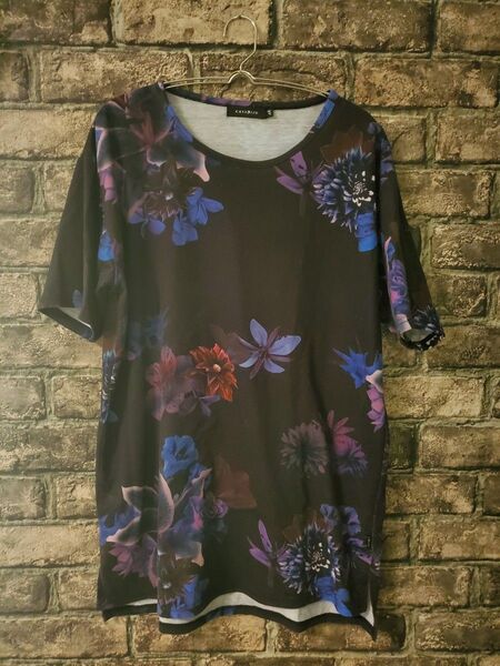 シヴァーライズ CIVARIZE 花柄 カットソー Tシャツ ブラック系 46