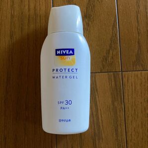 ニベア サンプロテクトウォータージェル 日焼け止めジェル 顔 からだ用 SPF30 未使用