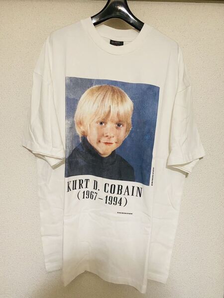 カートコバーン 幼少期 Tシャツ GIANT製 XL 新品未使用 ニルヴァーナ nirvana