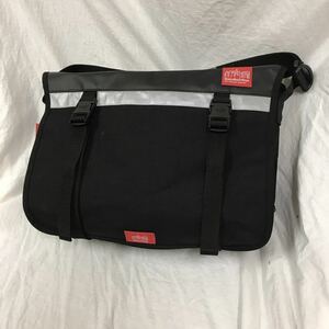 マンハッタンポーテージ PULASKI MESSENGER BAG 新品未使用　大きさを変えられます　日本未発売