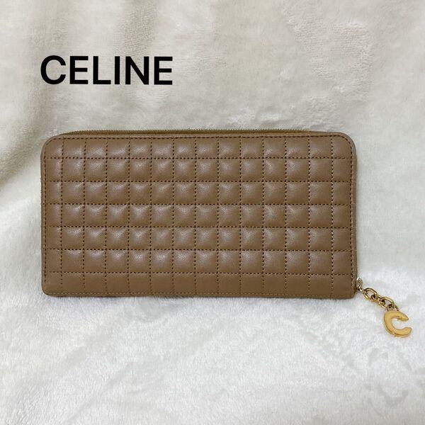 CELINEセリーヌ Cチェーン ラウンドファスナー長財布