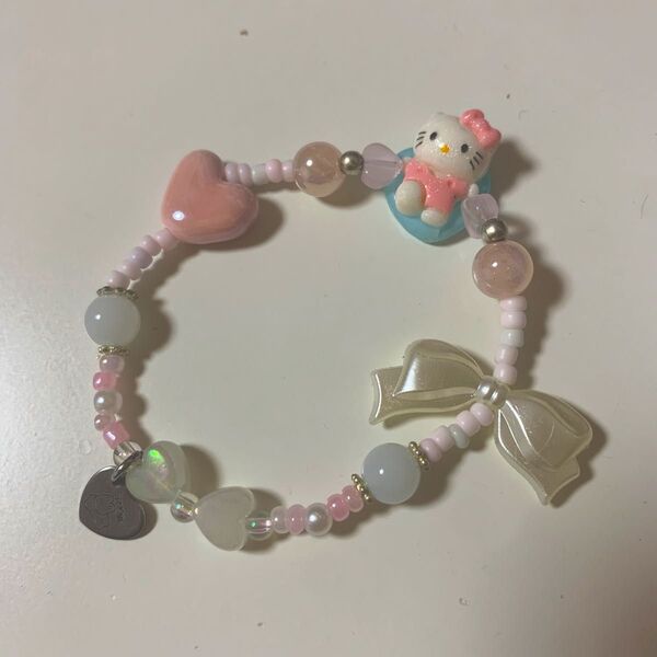 ブレスレット ハンドメイド アクセサリー ビーズブレス ハート リボン キティちゃん レトロ