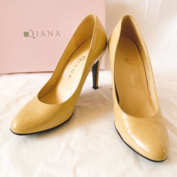 ダイアナ DIANA 23.5cm エナメルベージュ ヒール パンプス ハイヒール シューズ エナメル 靴 ベージュ
