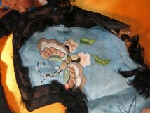 A　中国刺しゅう襟元飾り　清時代　宮廷服　古裂　絹織物_画像8