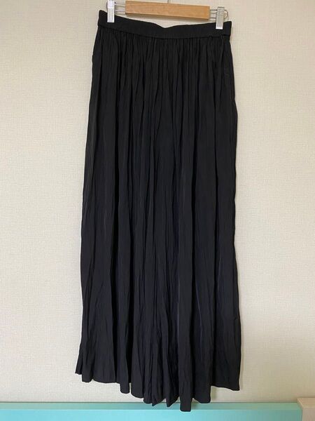 ☆美品☆ユニクロワッシャーサテンパンツ黒M