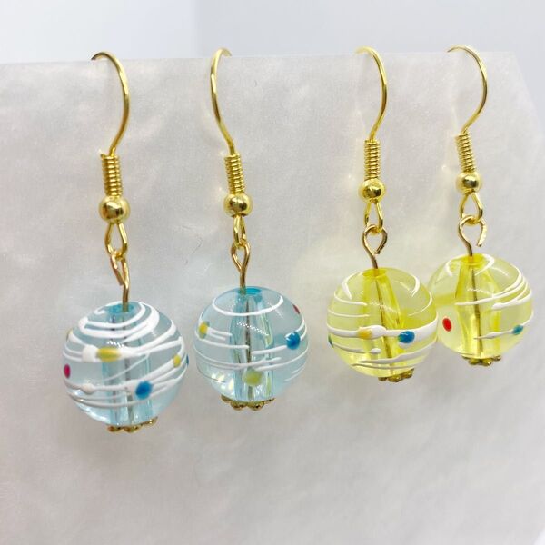 揺れる ヨーヨー ピアス