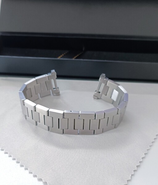 18mm 腕時計 凹型 社外品 ブレスレット マット シルバー 【対応】 カルティエ パシャC パシャ35 Cartier
