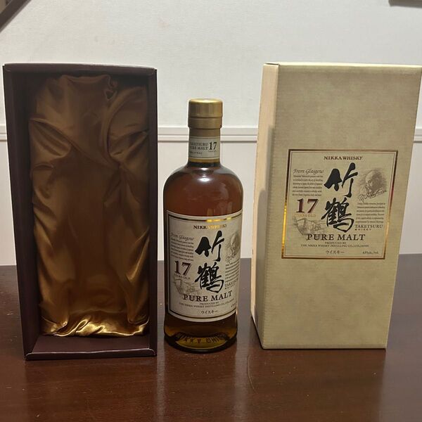 竹鶴 17年 ピュアモルト NIKKA WHISKY ニッカ ウイスキー 箱付き