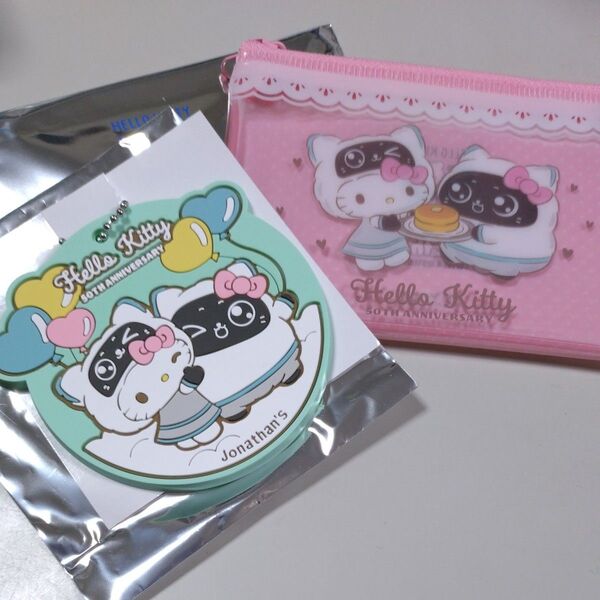 HELLO KITTY ジョナサンコラボ クリアミニポーチ&ラバーコースターチャーム