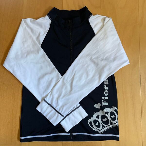 ラッシュガード 150