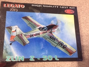 スポーツ機　ZLIN Z-50L 1/72 LEGATO(チェコ）のレジンキット &CZ %PW1