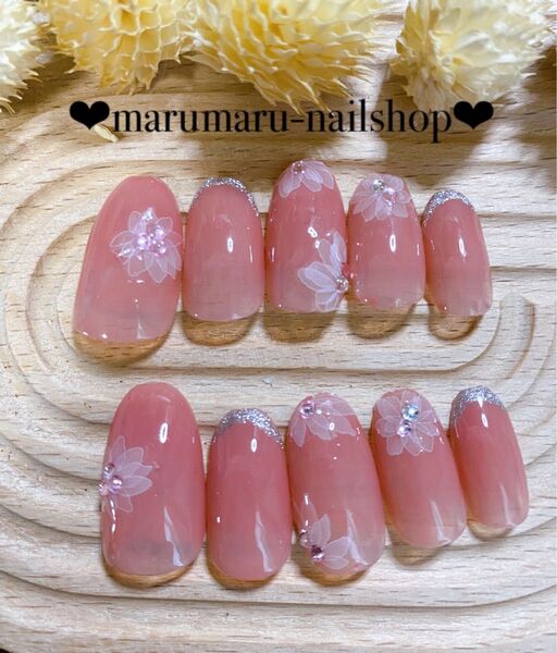 オーダーネイルチップ 大人ピンク 儚いお花が可愛いうる艶ネイル