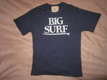 新品！ 激安 即決！ BIG SURF サーフ デカロゴ Tシャツ 紺 L サーファー サーフィン_画像1