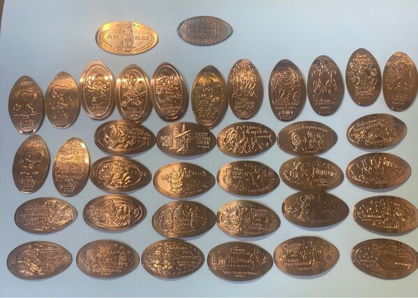 スーベニアコイン メダル ディズニ USJ 37枚 ミッキ スパイダーマン スヌーピ モンスターズインク トイストーリ バラ売不可