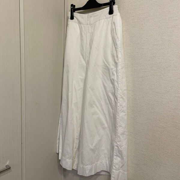 値下げしました KBF ホワイト ガウチョ ワイドパンツ