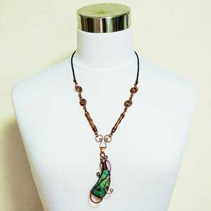 Art hand Auction One of a kind!! ☆Brand new☆ [Cuba] Caribbean Artist Delicate Handmade Copper Necklace *Power Stone 012 [Free Shipping Under Certain Conditions], Women's Accessories, necklace, pendant, others