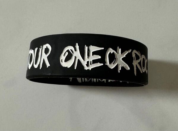 ONE OK ROCKツアーリストバンド、ラバーバンド