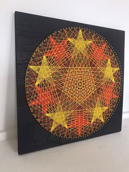 糸掛けアート 曼荼羅 マンダラ 星 オレンジ 黒
