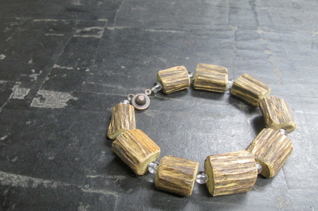 Bracelet en cristal cylindrique en bois d'agar :a, Fait main, Accessoires (pour femmes), autres