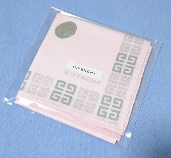 GIVENCHY ハンカチ ピンク