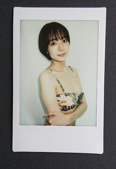 岡田紗佳 チェキ トレカ ボタニカルビキニ