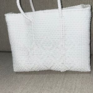 メルカドバック ホワイト SSサイズ