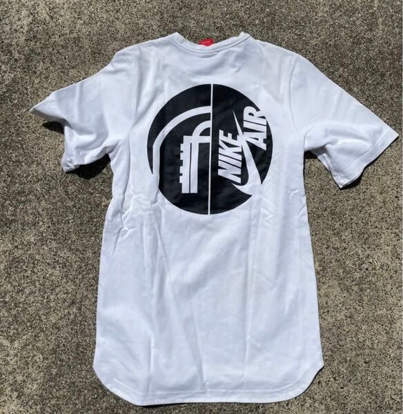 【最終価格】NIKE ナイキ Tシャツ Mサイズ フロントネームタグ & バックプリント 極レア