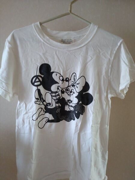 セディショナリーズ Tシャツ