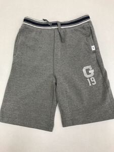 ■ＧＡＰ■新品■140■ギャップ■ショートパンツ■グレー■ジャージ・タイプ■Ｇロゴ入り■9-2.2.2.2