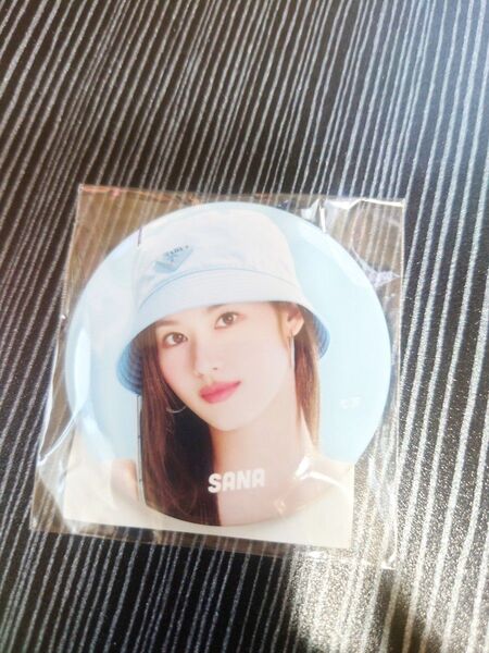 twiceサナ缶バッジ
