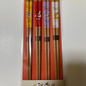 【ディズニーストア】4膳セット(ミッキー、ミニー、ドナルド、プルート) 箸