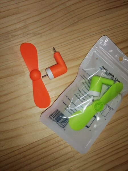 ミニFAN 60個入りUSB小型扇風機iPhone対応