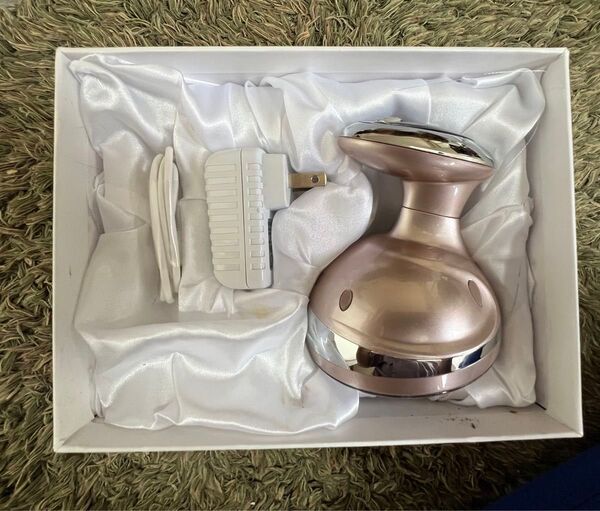 未使用 キャビテーション 家庭用 高周波振動マッサージ RFラジオ波 赤光エステ 超音波 美顔器