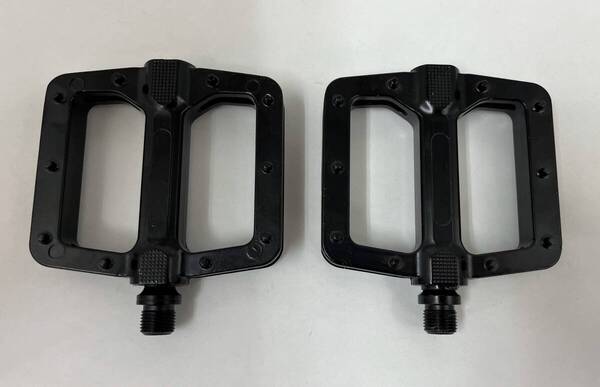 新品未使用★FPD★アルミフラットペダル★シールドベアリング★通勤&通学・街乗り・サイクリング・普段使いに最適