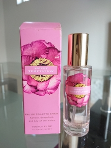 ヴィクトリアシークレット スウィート テンプテーション オードトワレ Victoria's Secret SWEET TEMPTATION EDT 30ml 香水