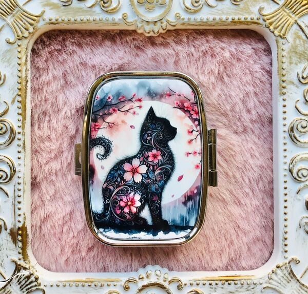 29 ハンドメイド レジン ピルケース 小物入れ 猫 桜 シルエット