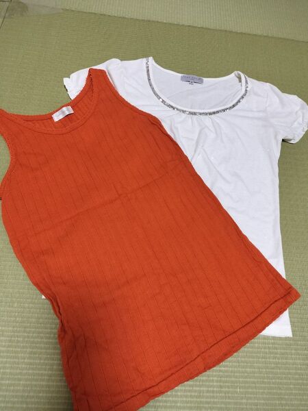 キラキラ 半そでホワイト カットソーとオレンジ ノースリーブ2枚セット
