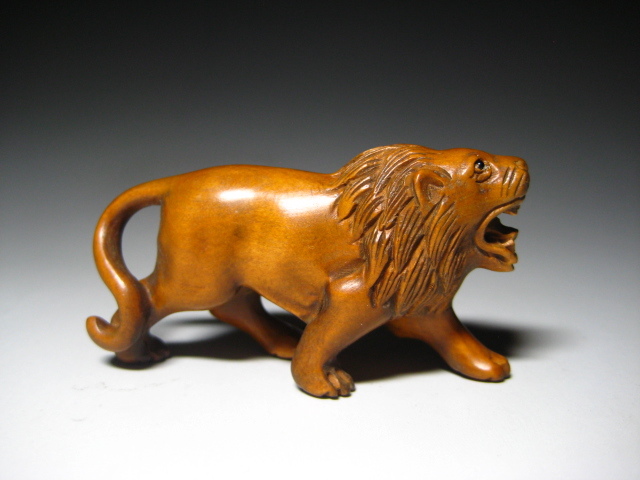 木彫り ライオンの値段と価格推移は？｜70件の売買情報を集計した 