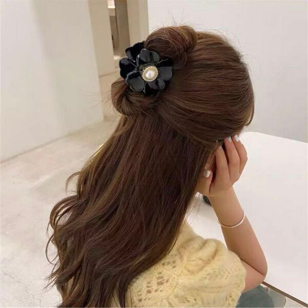【黒】ヘアクリップ バンスクリップ ヘアアクセサリー フラワー ブラック