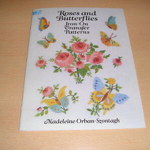 洋書・Roses and Butterflies・バラの花と蝶々のデザインモチーフ集です