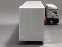 1/87 Herpa IVECO Eurotech Eurokoffer _画像5
